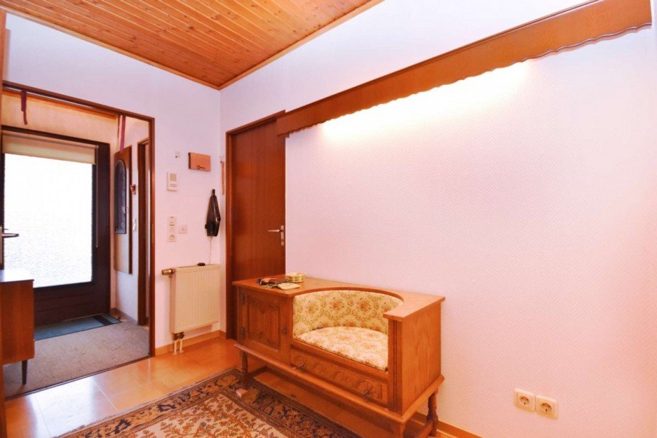 ...mit Garderobe oder Sitzecke Einfamilienhaus Hohenstein