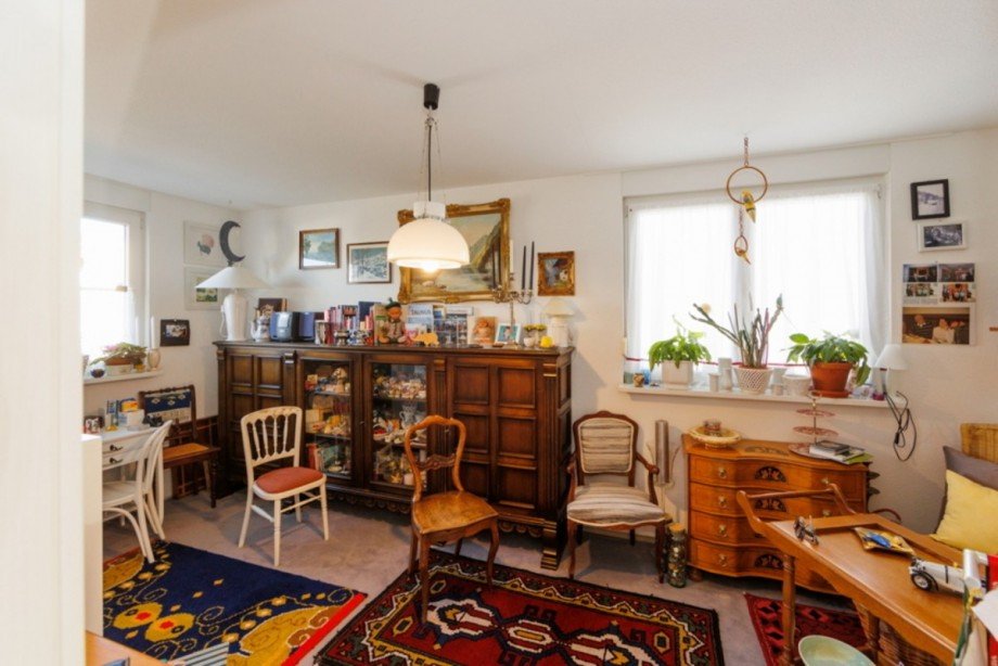 2 gro�e Zimmer im 1.OG... Reiheneckhaus Taunusstein / Wehen