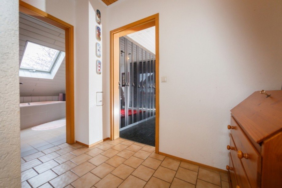Flur DG Einfamilienhaus Gumbsheim