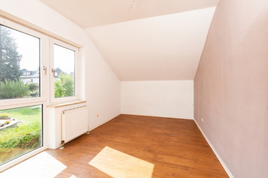 Kind 1 Doppelhaush�lfte Idstein