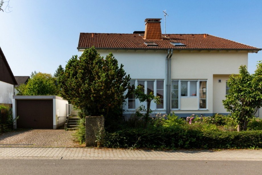 Au�enansicht Doppelhaush�lfte Idstein