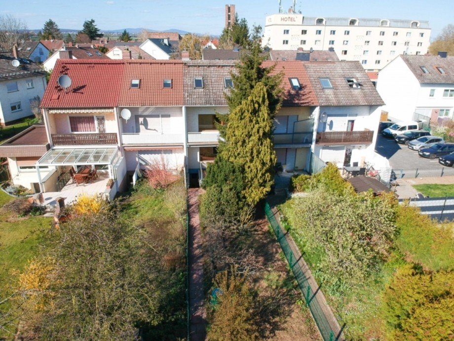 S�dgarten - hier lacht die Sonne Reihenmittelhaus Fl�rsheim am Main