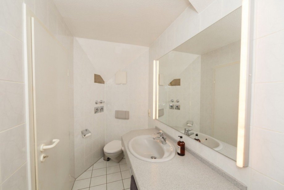 ...auch als G�ste-WC nutzbar Maisonettewohnung Taunusstein