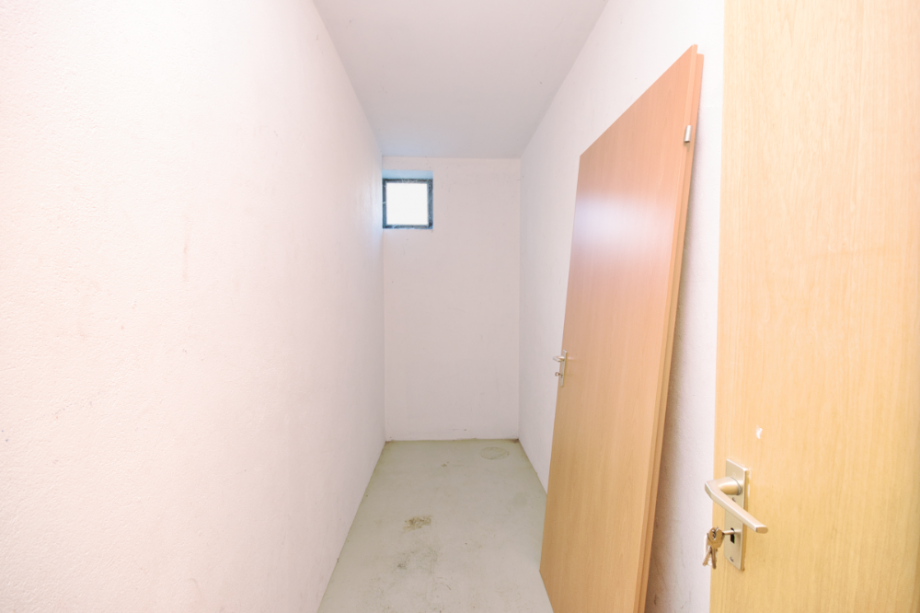 Praktischer Kellerraum Etagenwohnung Taunusstein