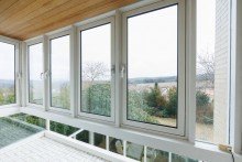 ...mit eigenem Balkon/Wintergarten Viel Platz trifft auf begehrte Lage - Familientraum im Gr�nen