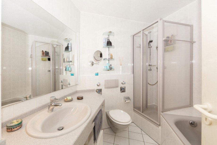 Gro�es Bad mit Dusche... Maisonettewohnung Taunusstein