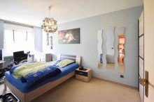 Schlafzimmer Ideal f�r Singles und Paare: Helle Wohnung, sch�ne Lage!