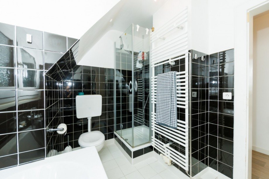 ...mit Dusche Einfamilienhaus Neu-Isenburg