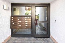 Eingangsbereich Gut geschnittene, altersgerechte 3-Zimmer Wohnung am Sonnenhang in Taunusstein Hahn