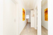 Heller Flur DG Zeppelinheim: Traumgrundst�ck, Traumhaus!