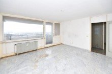 Gro�es, helles Wohnzimmer Eine lohnende Investition: Sanierungsbed�rftige Wohnung in sehr gepflegter Wohnanlage