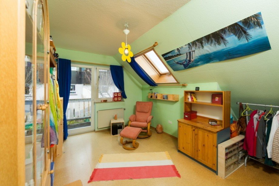 Zimmer Kind 1 Doppelhaush�lfte Heidenrod
