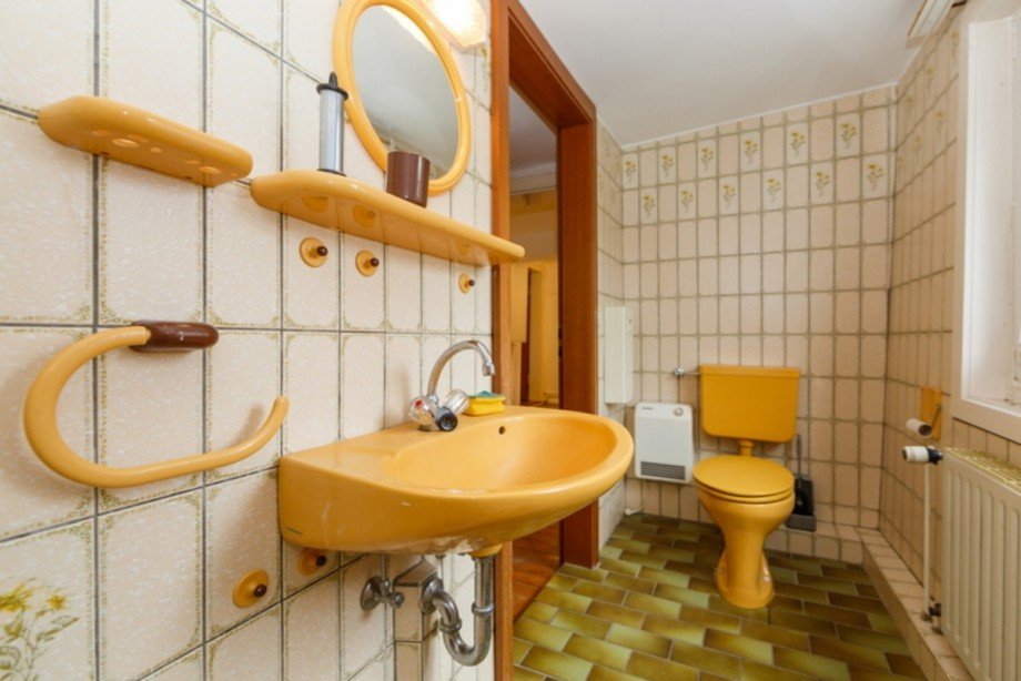 Badezimmer... Einfamilienhaus Schlangenbad / Hausen vor der H�he