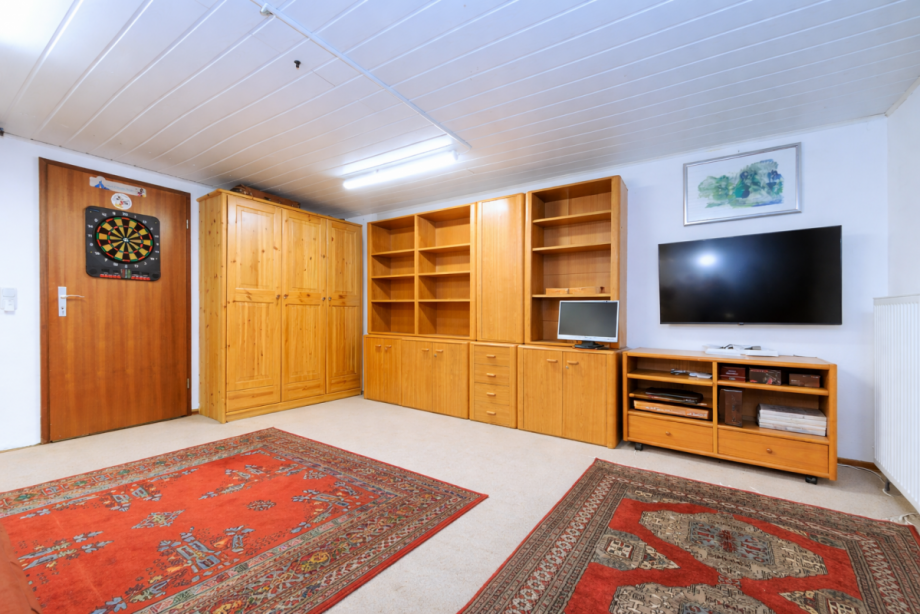 Gro�er Hobbyraum UG Einfamilienhaus Idstein