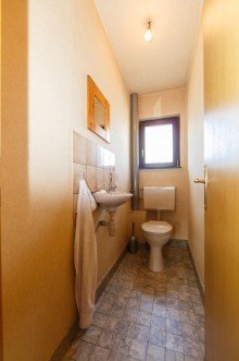 G�ste-WC - OG Familientraum oder solide Kapitalanlage? Attraktives Dreifamilienhaus in Walldorf!