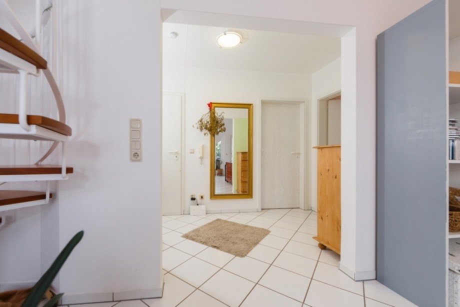 �bergang vom Wohnzimmer zur Diele Maisonettewohnung Wiesbaden / Naurod