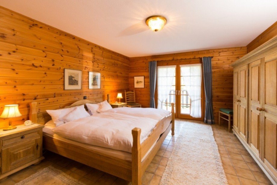 Schlafzimmer im oberen Stockwerk Villa Bad Schwalbach
