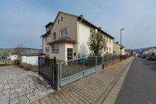 Au�enansicht Flexibles Mehrgenerationenhaus mit Traumblick und separatem B�ro in Bleidenstadt