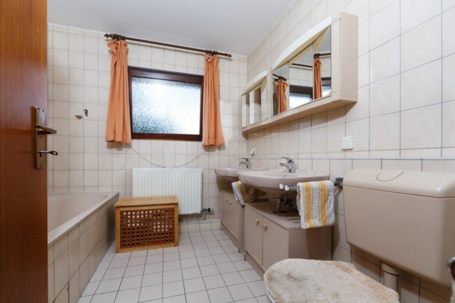 Gro�es Badezimmer Terrassenwohnung Mainz