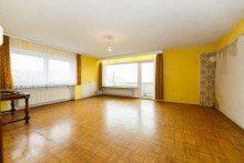 Wohnzimmer EG Flexibles Mehrgenerationenhaus mit Traumblick und separatem B�ro in Bleidenstadt