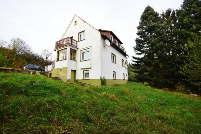 Zweifamilienhaus Taunusstein Hahn Taunusstein-Bleidenstadt Mehrfamilienhaus Ein- bis Zweifamilienhaus in Alleinlage von Taunusstein - Die Natur ist ihr Nachbar !