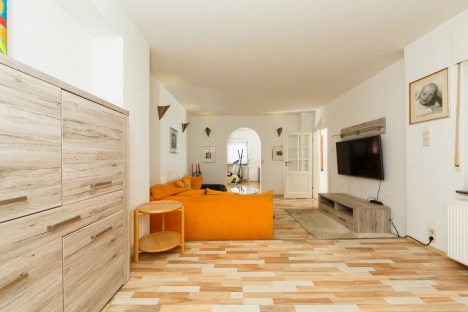 Helles Wohnzimmer EG Doppelhaush�lfte Aarbergen / R�ckershausen