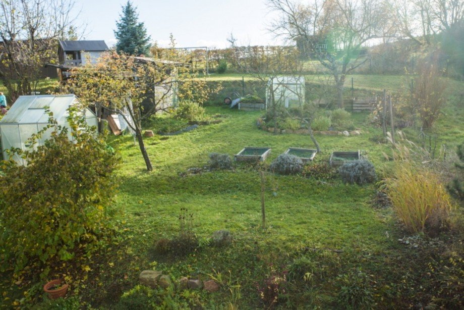 Sch�ner Garten Doppelhaush�lfte Heidenrod