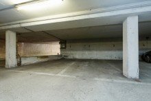 Tiefgaragenstellplatz inklusive Terrassenwohnung mit kleinem Garten in ruhiger, gr�ner Lage von Wiesbaden Biebrich