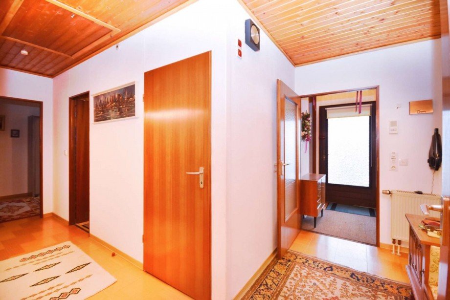 Gro�z�gige Diele... Einfamilienhaus Hohenstein