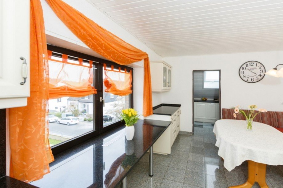 ...mit edlem Granit Mehrfamilienhaus Taunusstein