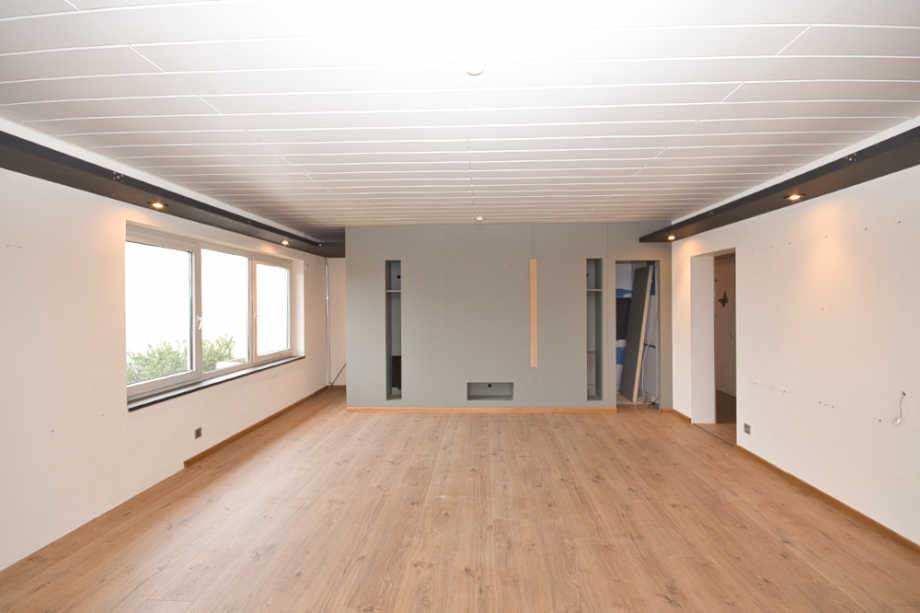Medienwand und aufwendige Beleuchtung/Elektrik Etagenwohnung Niedernhausen