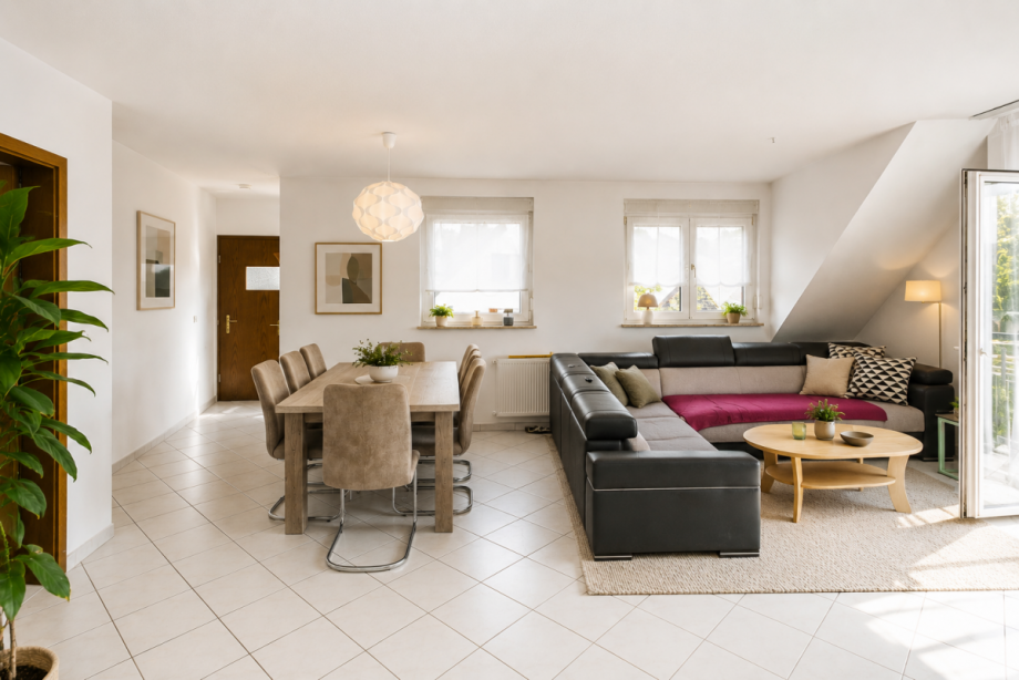 Wohnzimmer - Hell und lichtdurchflutet Maisonettewohnung Hohenstein