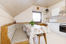 ...mit Essecke Massivhaus mit Kamin und separater Wohnebene in Idstein-Walsdorf
