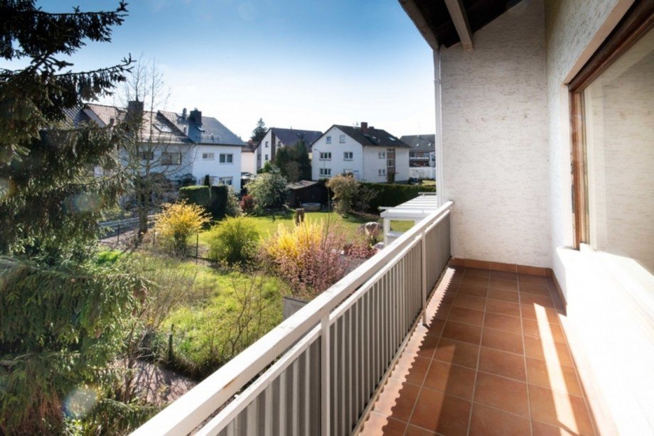 Sonniger Balkon Reihenmittelhaus Fl�rsheim am Main