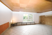 Gro�es Wohnzimmer... Solides Haus mit gro�em Wohnbereich, XL-Balkon und Garten