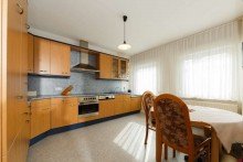 K�che OG Flexibles Mehrgenerationenhaus mit Traumblick und separatem B�ro in Bleidenstadt