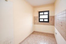 Praktisch geschnittene K�che Ideal f�r Paare und kleine Familien: Gut gelegene Wohnung in Bischofsheim!