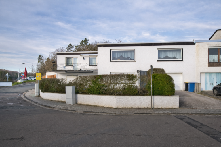 Au�enansicht Bad Schwalbach Etagenwohnung Wohnen wie im eigenen Haus - gro�z�gige Erdgeschosswohnung mit Terrasse in Heimbach