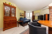 ...Dank Erker und gro�er Terrassent�r Zwischen Neroberg und City: Ihr neues Zuhause in Bestlage