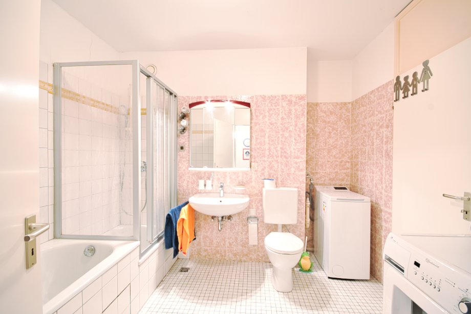 ...sowie Platz f�r Waschmaschine und Trockner Etagenwohnung Wiesbaden