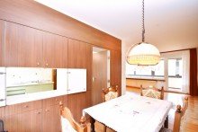 Schrank statt Wand... Bungalow mit Einliegerwohnung im Dornr�schenschlaf