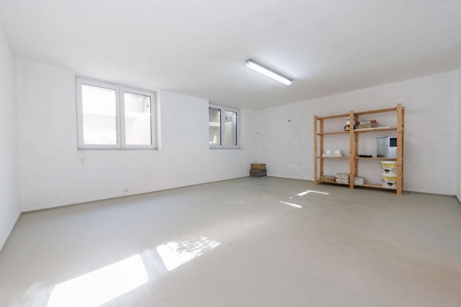 Gro�er Hobbyraum Reihenhaus Bischofsheim