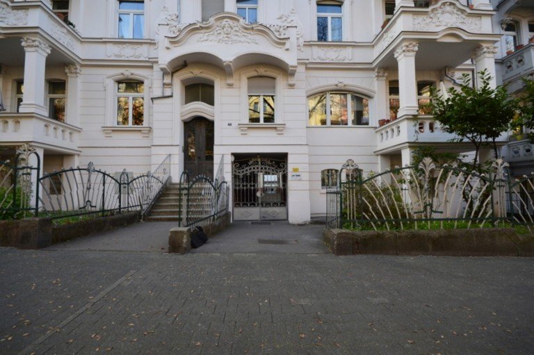 Jugendstilwohnung Wiesbaden Wiesbaden Dachgeschosswohnung Gut vermietete, sanierte Jugendstilwohnung im Rheingauviertel zu verkaufen!