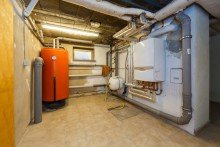 Heizungsraum - Moderne Gasbrennwerttherme Familientraum oder solide Kapitalanlage? Attraktives Dreifamilienhaus in Walldorf!