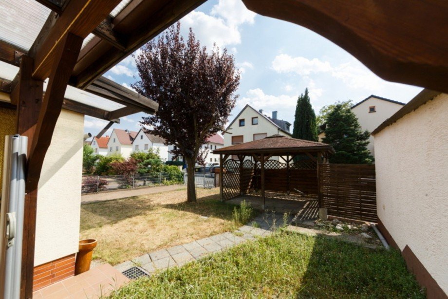 Partypavillion Mehrfamilienhaus M�rfelden-Walldorf