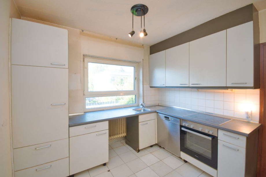 Gute geschnittene K�che (l�sst sich zum Wohnzimmer �ffnen) Reihenhaus Taunusstein