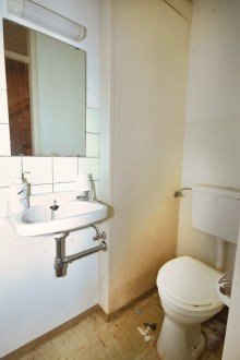 G�ste-WC Anpacker aufgepasst: Sanierungsbed�rftiges Reihenhaus in guter Lage