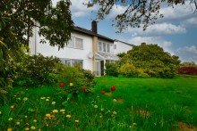 Gro�z�giges Einfamilienhaus mit Traumgarten Viel Platz trifft auf begehrte Lage - Familientraum im Gr�nen